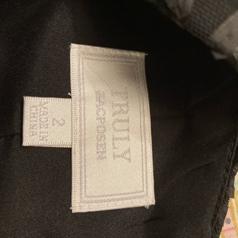 Truly Zac Posen Brand New Black cocktail dress with ribbon design size 2 - Picture 3 of 4